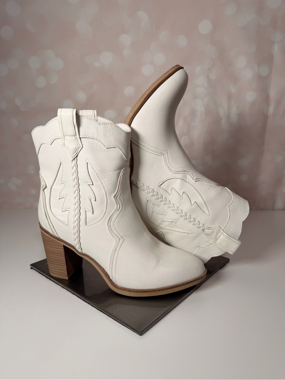 ALTAR’D STATE White Western Cowboy Boots